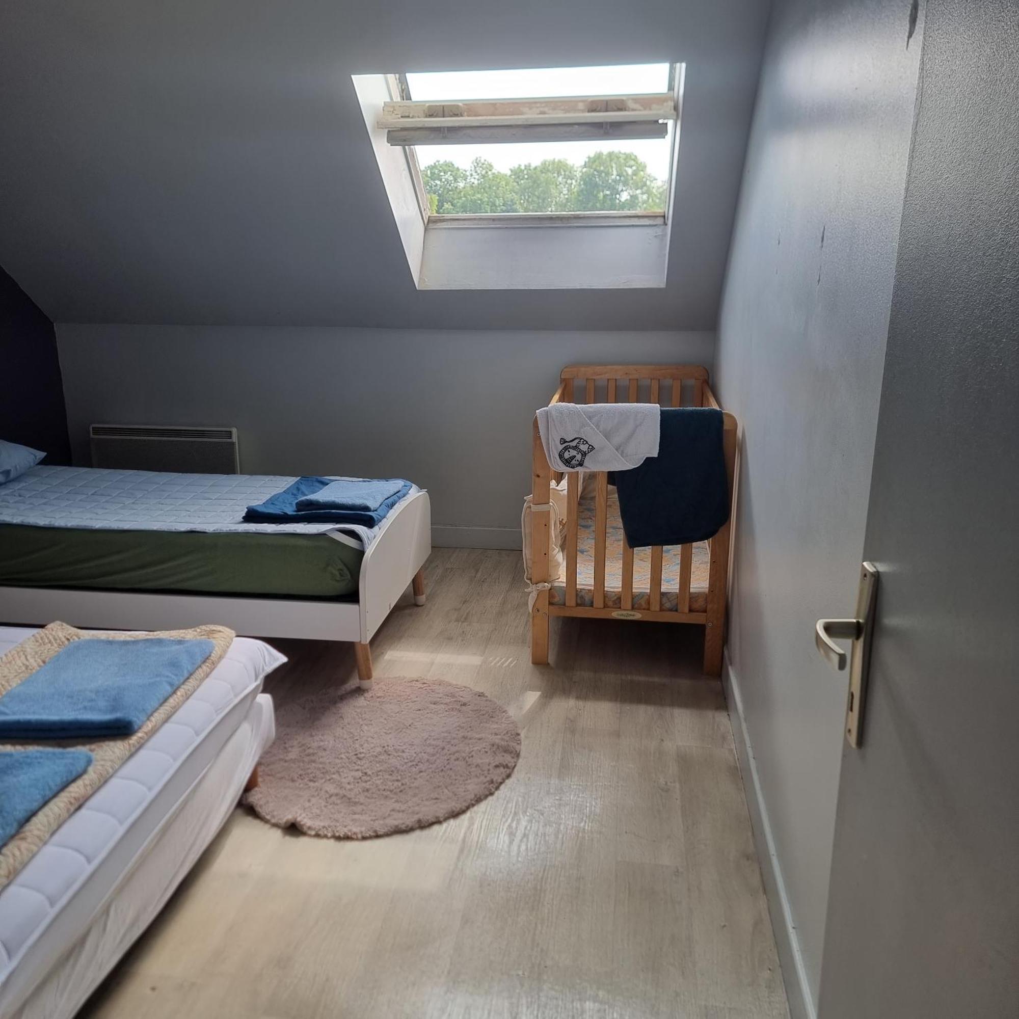 Apartamento Pres De Disney, Au Vert Et Calme Precy-sur-Marne Exterior foto